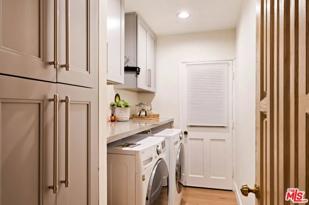 2103 Hobart Boulevard Los Angeles, CA 90027
