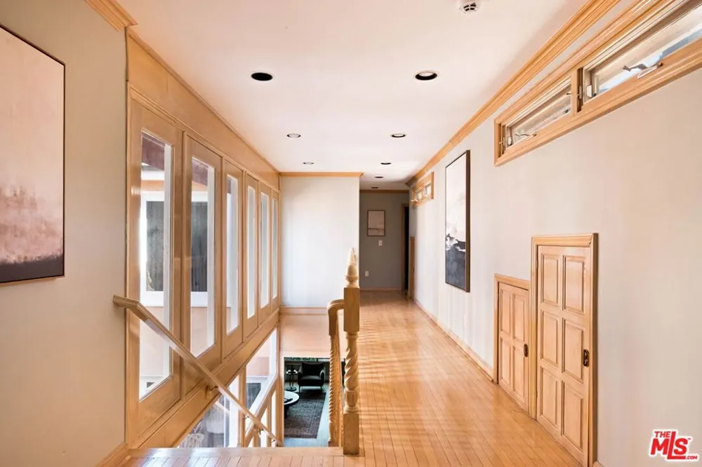 2103 Hobart Boulevard Los Angeles, CA 90027
