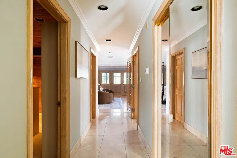 2103 Hobart Boulevard Los Angeles, CA 90027