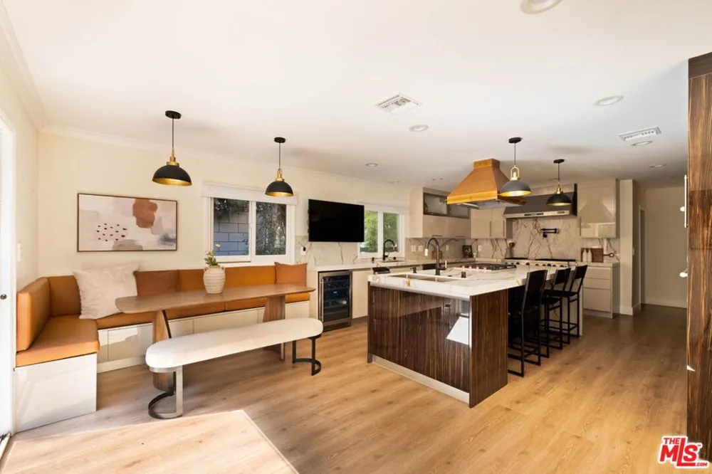 2103 Hobart Boulevard Los Angeles, CA 90027