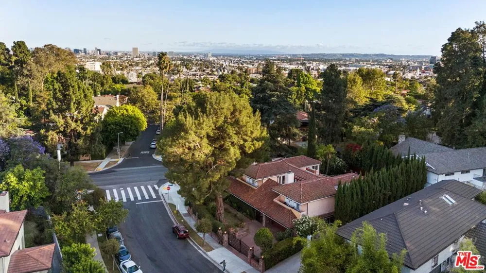 2103 Hobart Boulevard Los Angeles, CA 90027