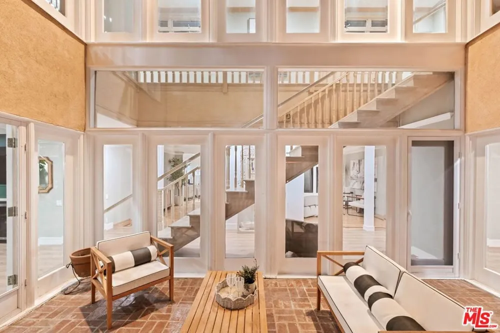 2103 Hobart Boulevard Los Angeles, CA 90027