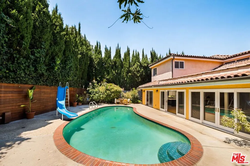 2103 Hobart Boulevard Los Angeles, CA 90027