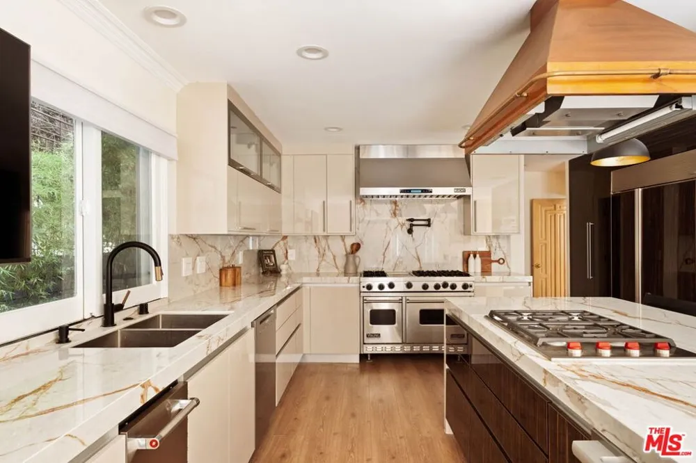 2103 Hobart Boulevard Los Angeles, CA 90027