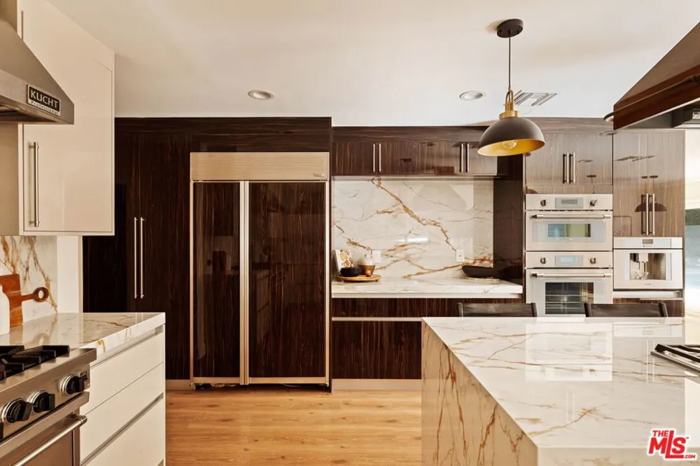 2103 Hobart Boulevard Los Angeles, CA 90027