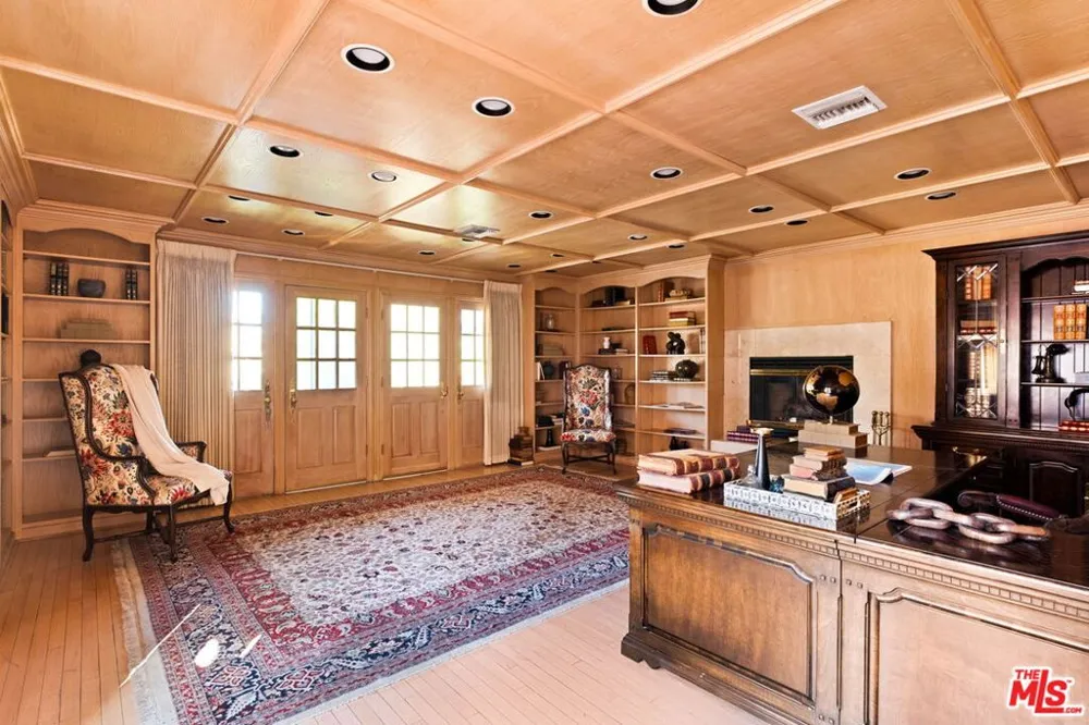 2103 Hobart Boulevard Los Angeles, CA 90027