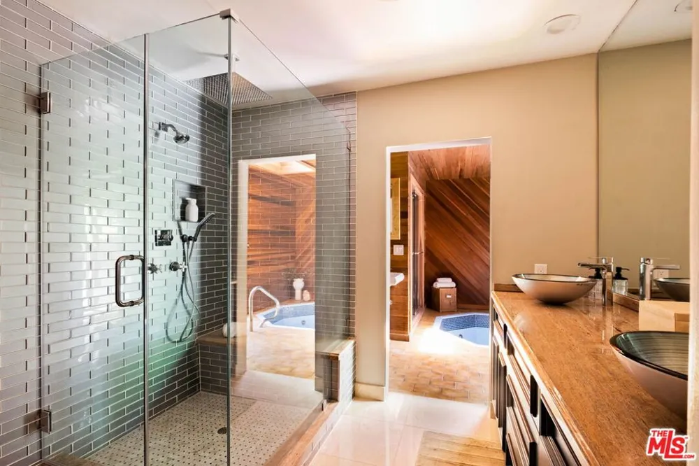 2103 Hobart Boulevard Los Angeles, CA 90027