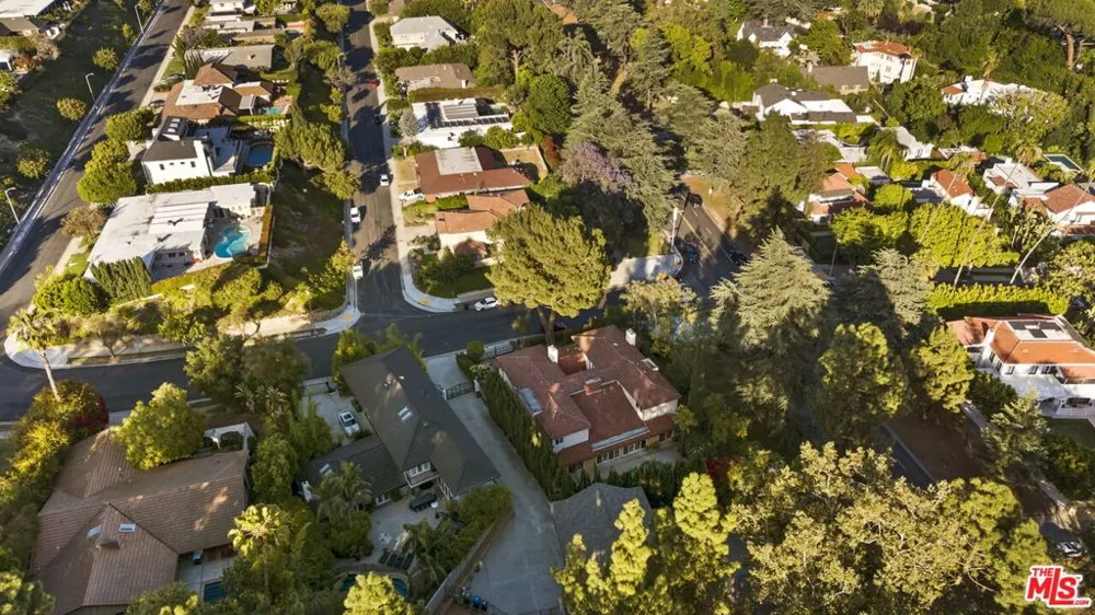 2103 Hobart Boulevard Los Angeles, CA 90027