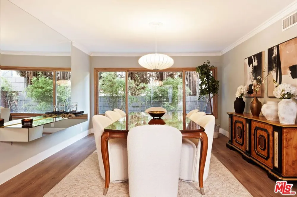 2103 Hobart Boulevard Los Angeles, CA 90027