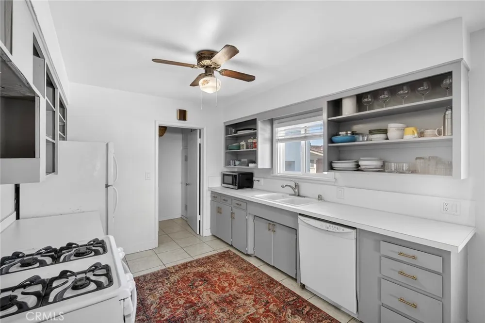 237 Avenida Montalvo #A San Clemente, CA 92672