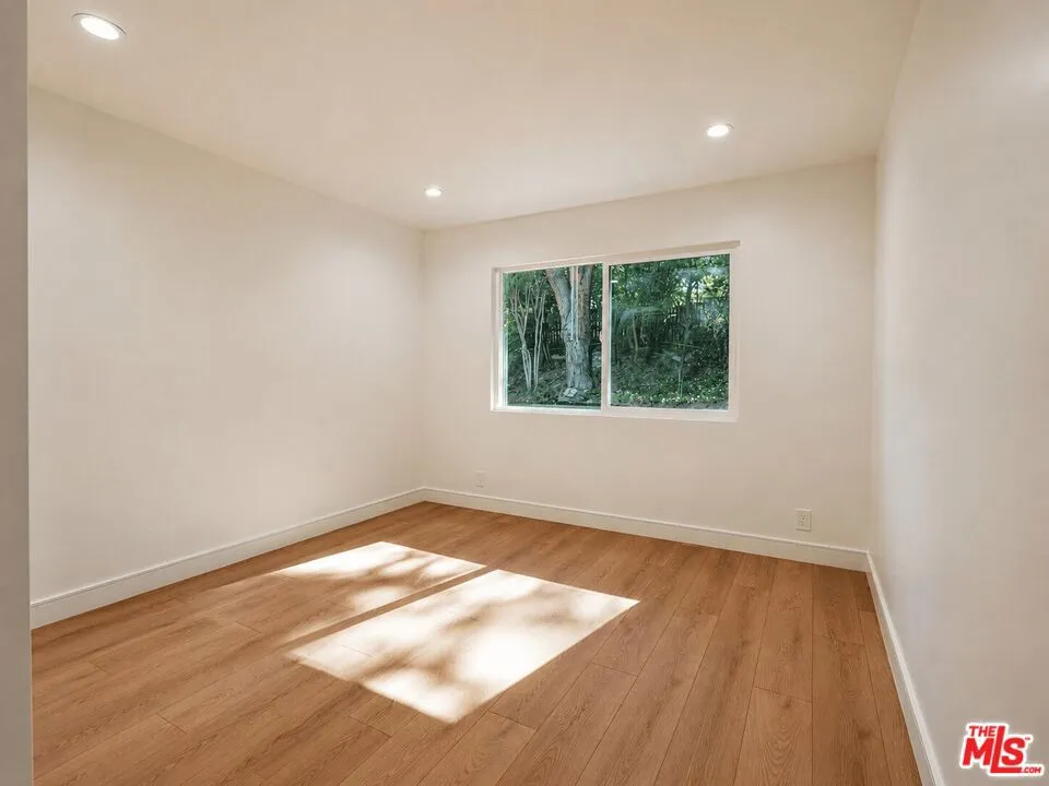 6531 Neddy Avenue West Hills, CA 91307
