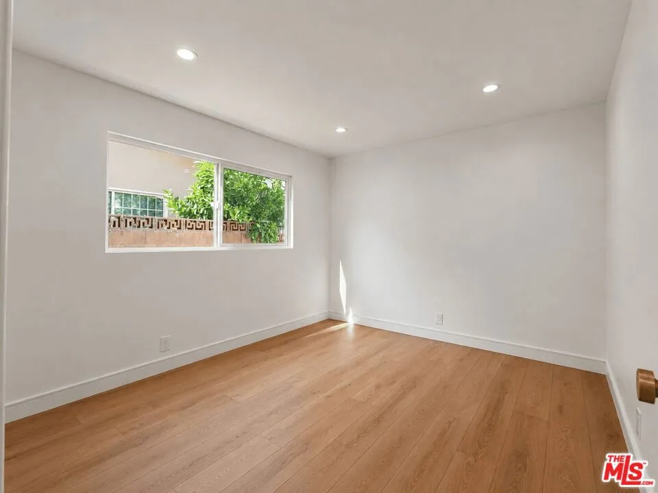 6531 Neddy Avenue West Hills, CA 91307