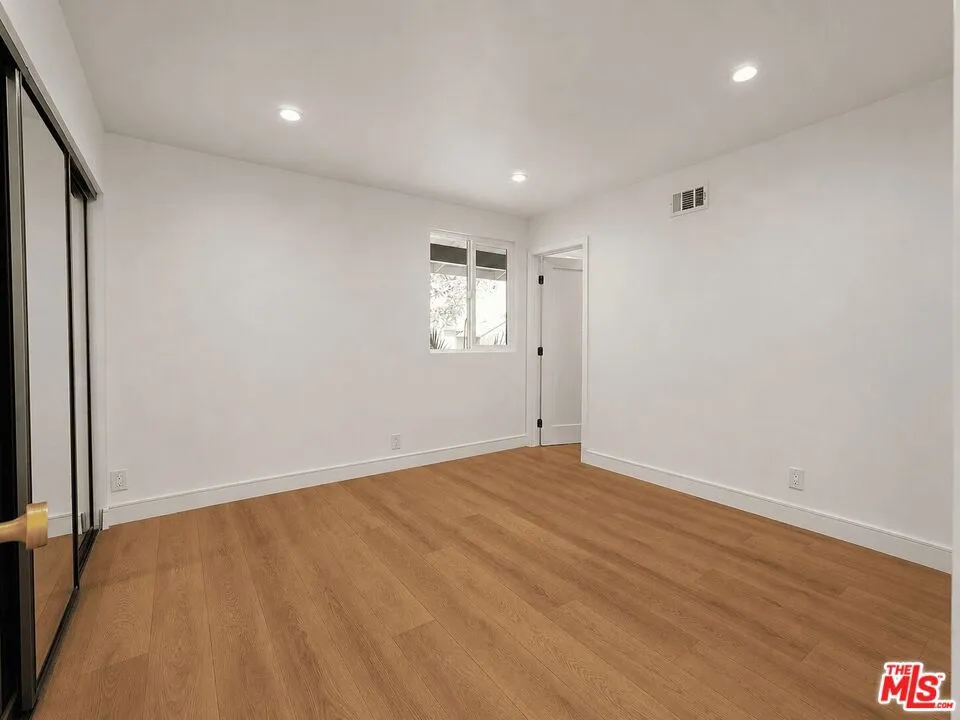 6531 Neddy Avenue West Hills, CA 91307