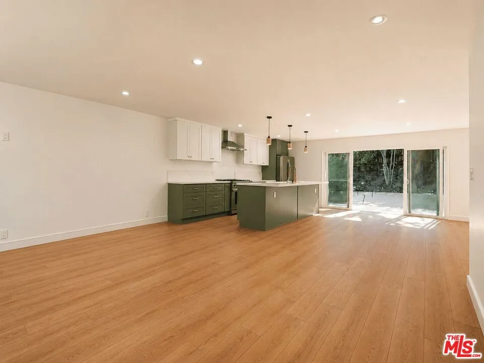 6531 Neddy Avenue West Hills, CA 91307