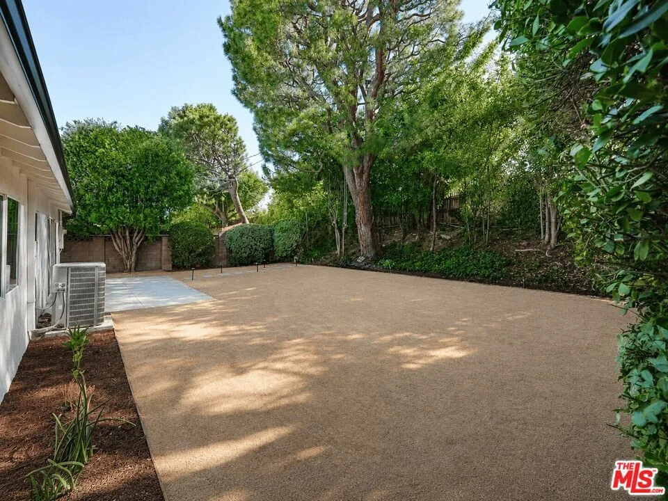 6531 Neddy Avenue West Hills, CA 91307