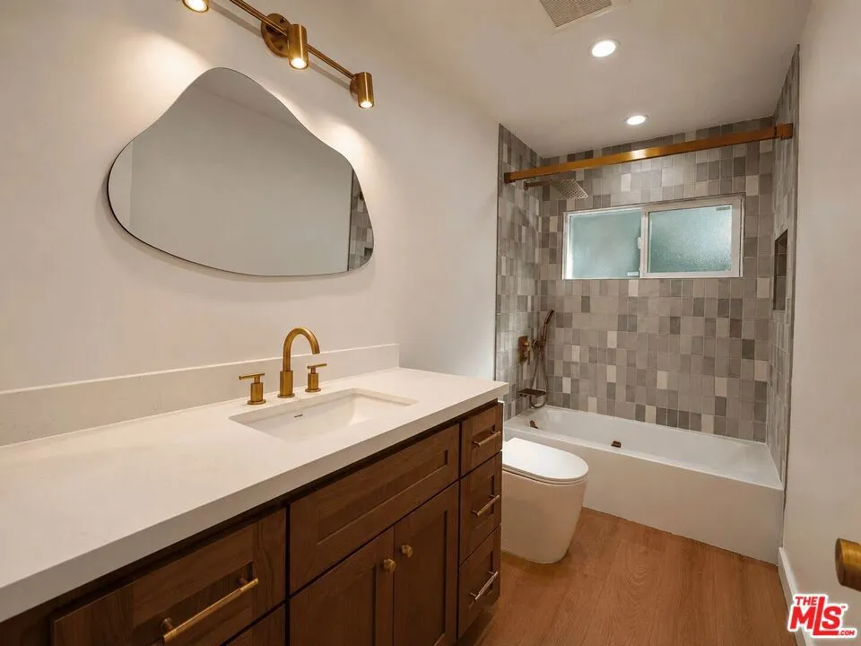 6531 Neddy Avenue West Hills, CA 91307
