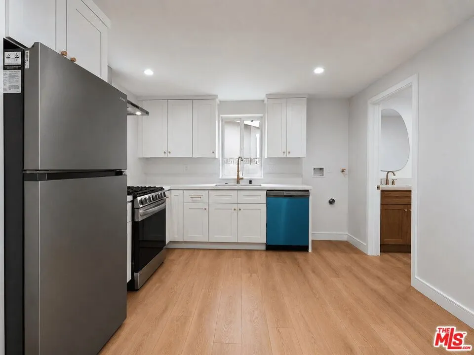 6531 Neddy Avenue West Hills, CA 91307