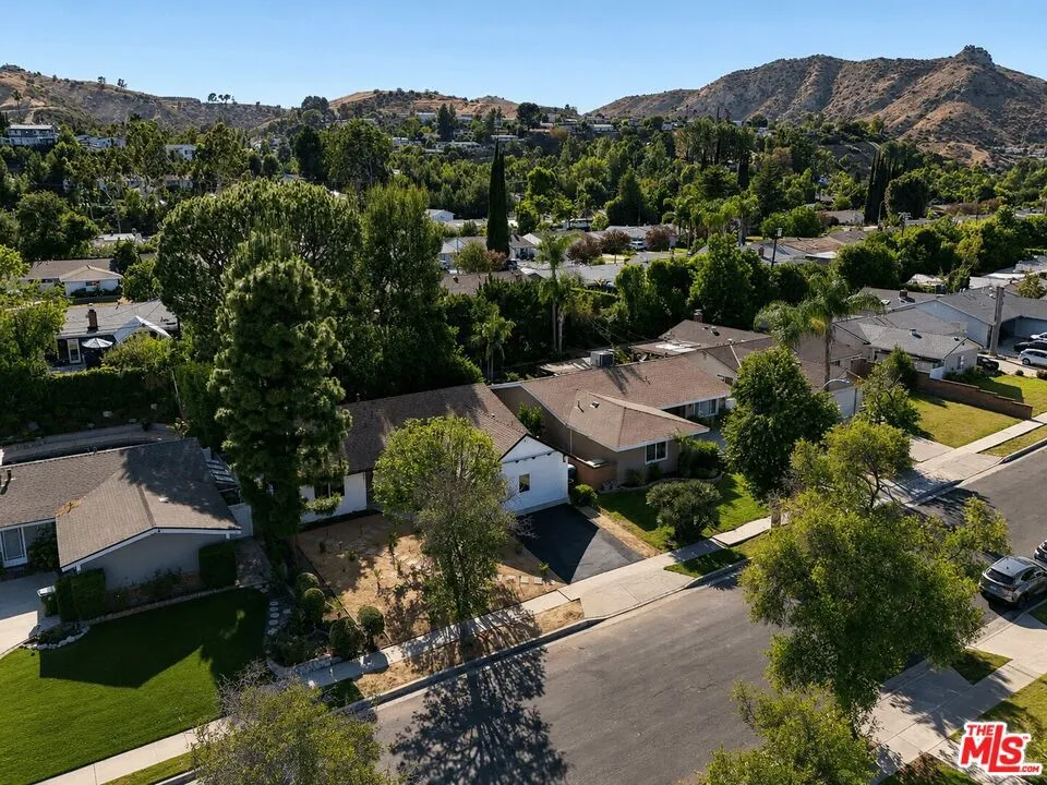 6531 Neddy Avenue West Hills, CA 91307