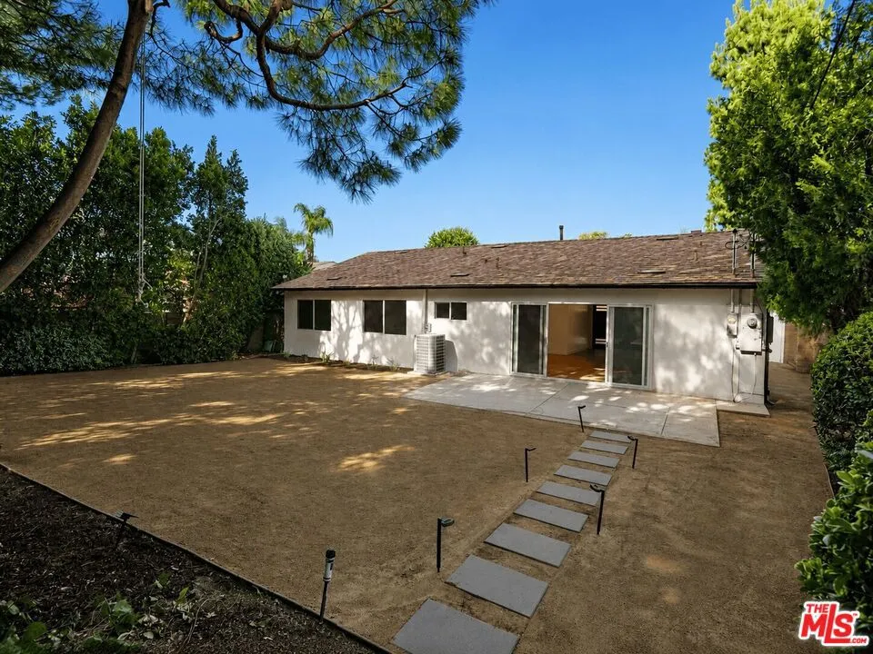 6531 Neddy Avenue West Hills, CA 91307