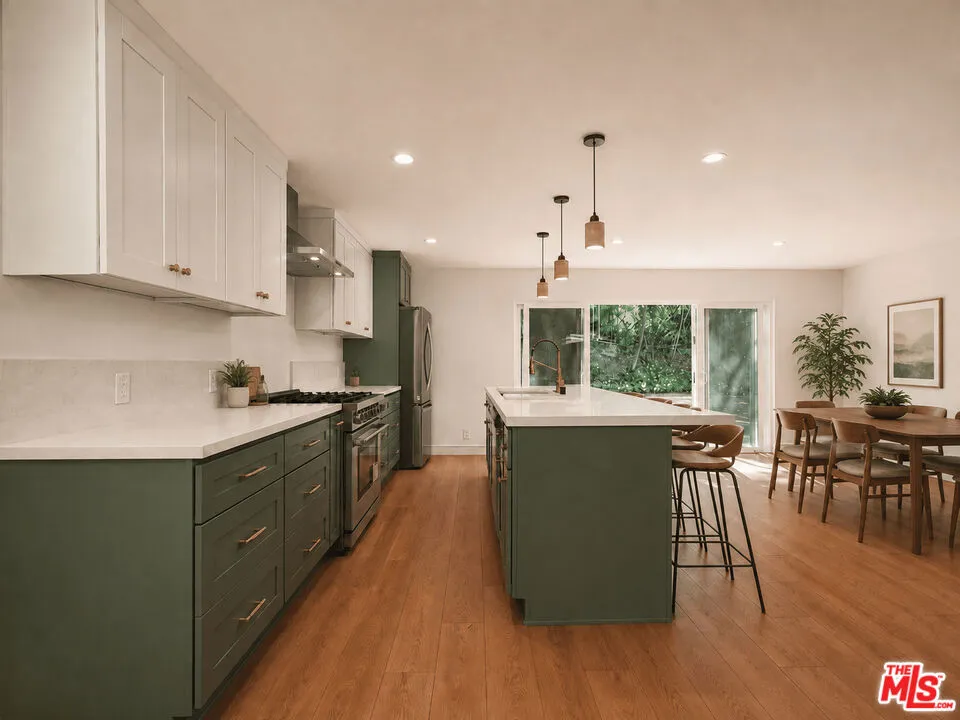 6531 Neddy Avenue West Hills, CA 91307