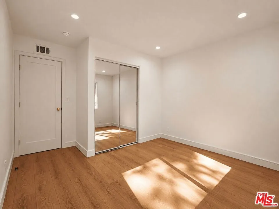 6531 Neddy Avenue West Hills, CA 91307