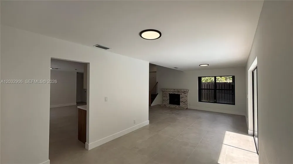 49 Forest Cir Cooper City, FL 33026