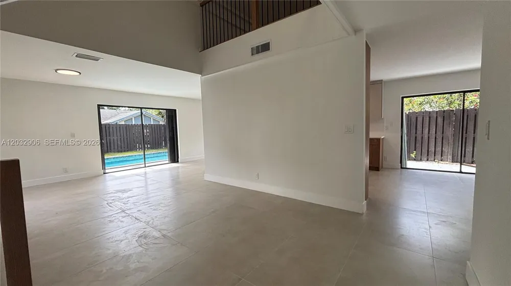 49 Forest Cir Cooper City, FL 33026