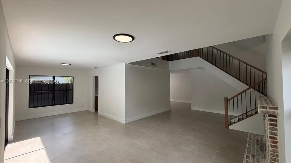 49 Forest Cir Cooper City, FL 33026