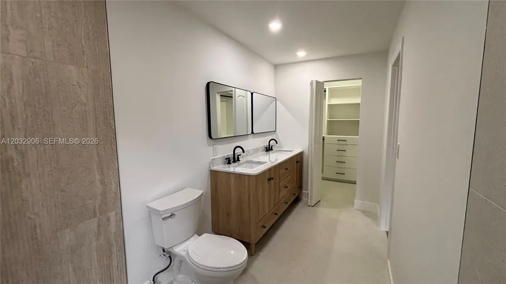 49 Forest Cir Cooper City, FL 33026