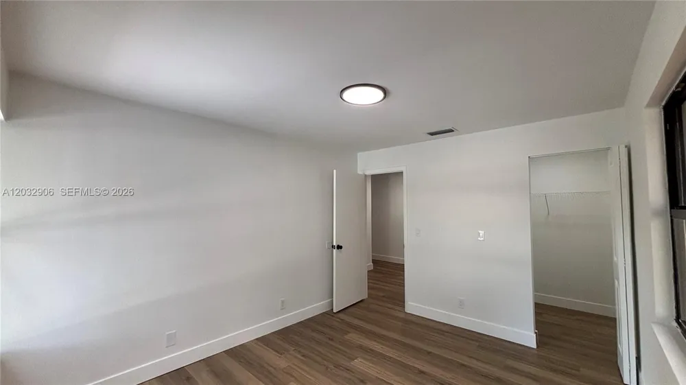 49 Forest Cir Cooper City, FL 33026