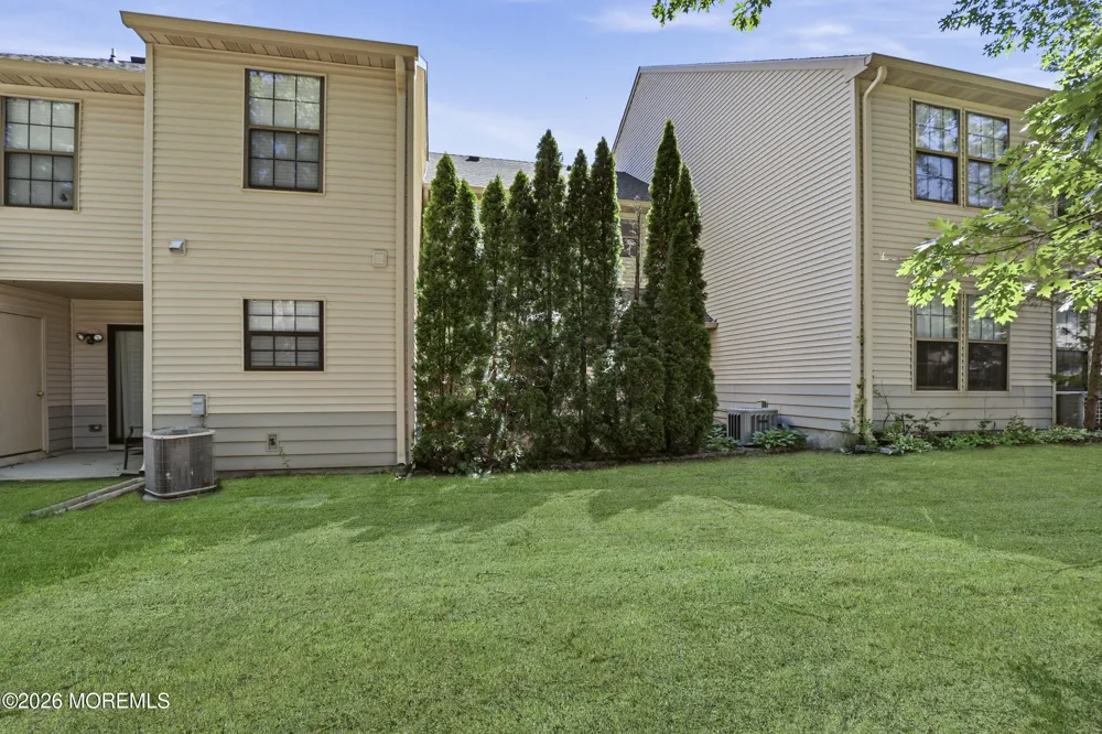 1206 Dahlia Court Jackson, NJ 08527