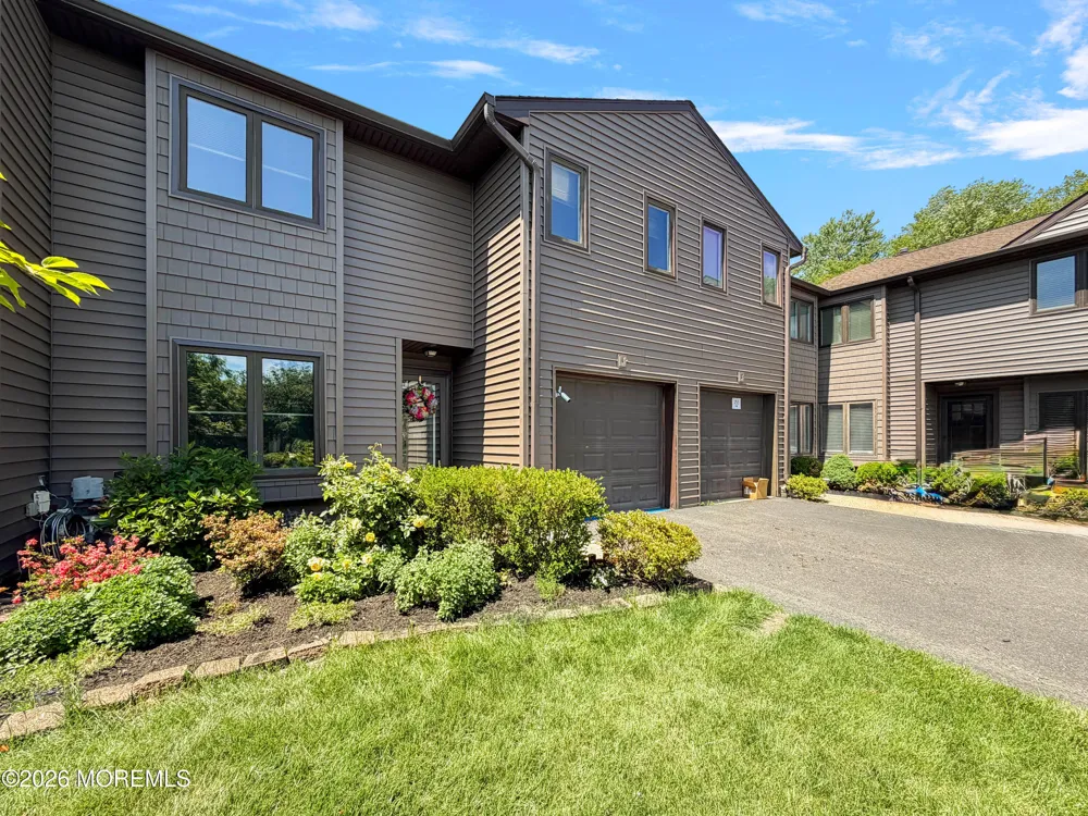 254 Plum Drive Marlboro, NJ 07746