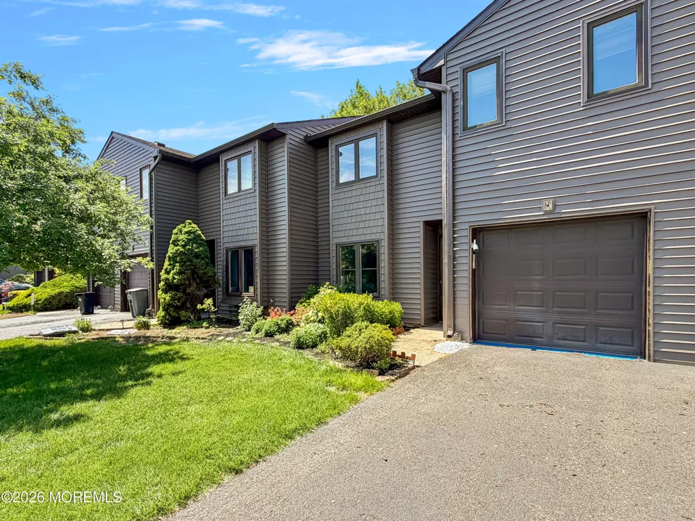 254 Plum Drive Marlboro, NJ 07746