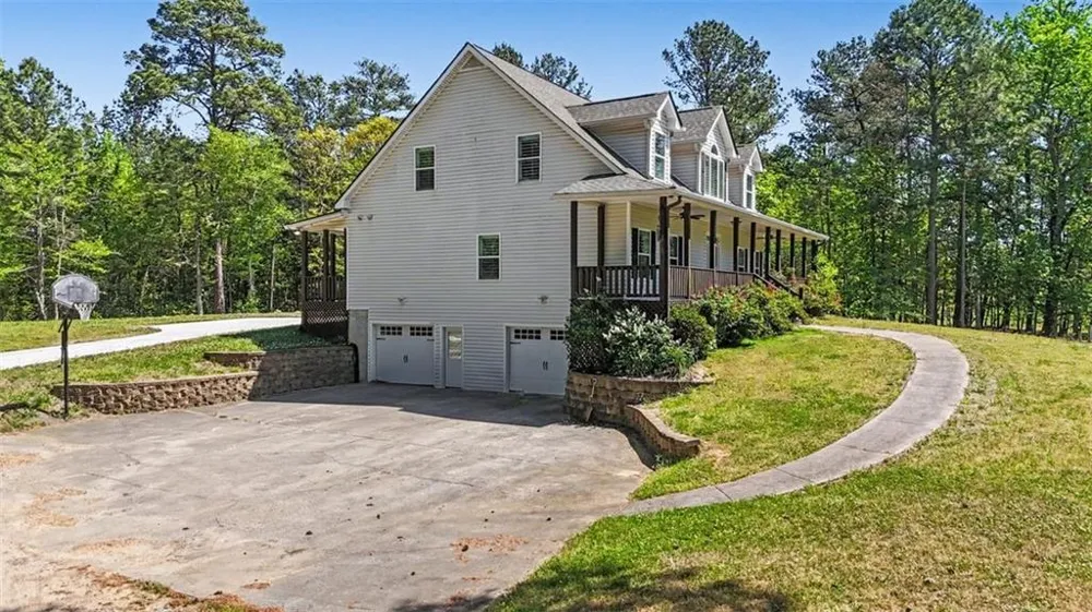 11 Appaloosa Court Taylorsville, GA 30178