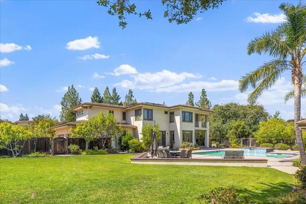 20040 Spaich Court Saratoga, CA 95070