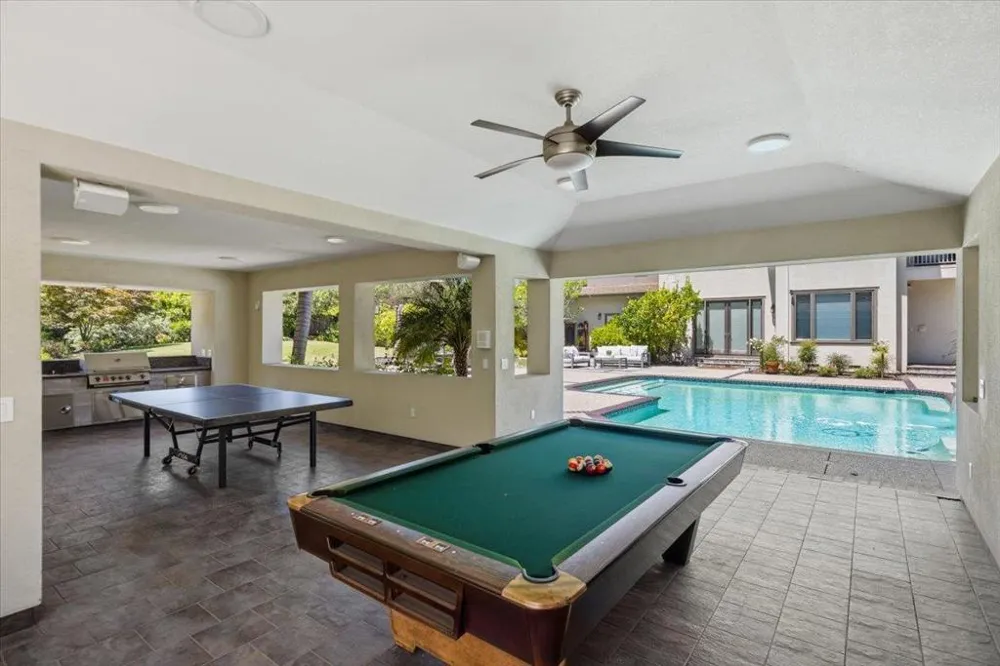 20040 Spaich Court Saratoga, CA 95070