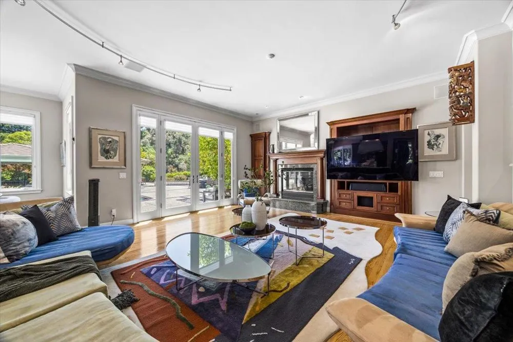 20040 Spaich Court Saratoga, CA 95070