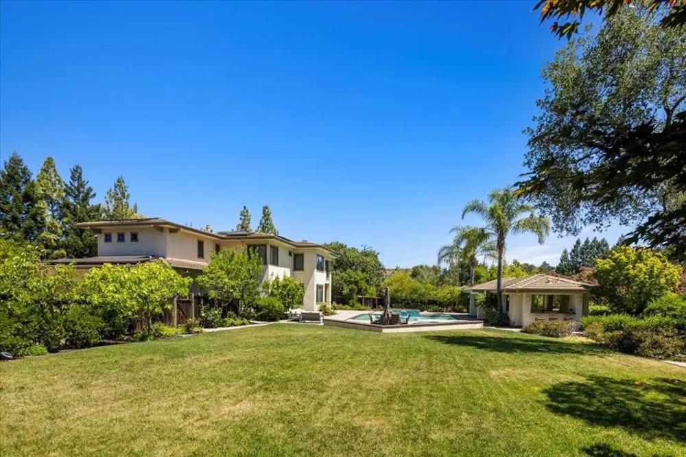 20040 Spaich Court Saratoga, CA 95070