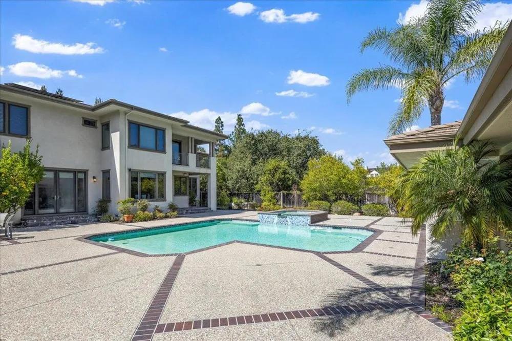 20040 Spaich Court Saratoga, CA 95070