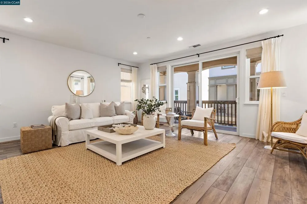 216 Ashton Way Pleasant Hill, CA 94523