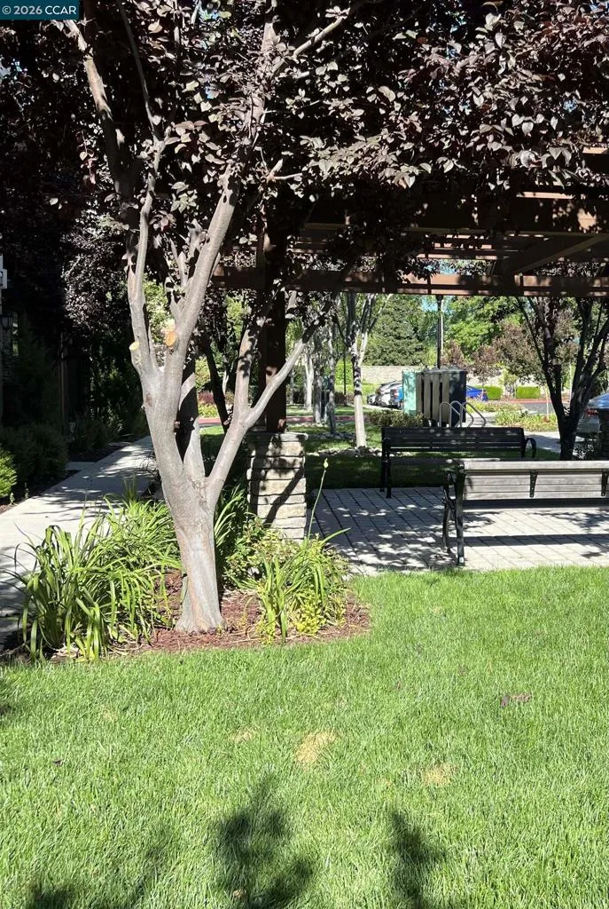 216 Ashton Way Pleasant Hill, CA 94523
