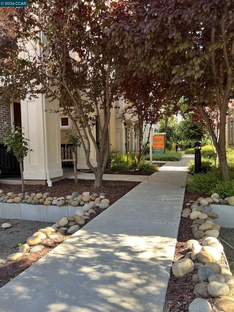 216 Ashton Way Pleasant Hill, CA 94523