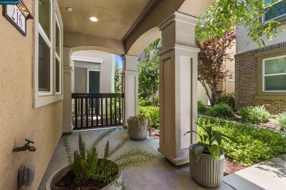 216 Ashton Way Pleasant Hill, CA 94523