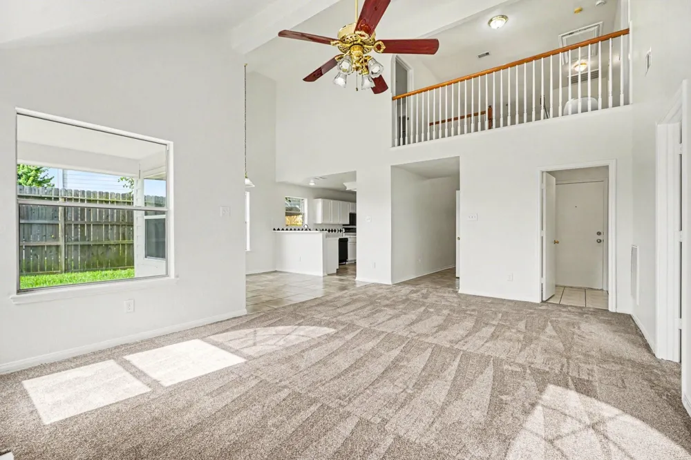 5123 Chase Park Gate Street Bacliff, TX 77518