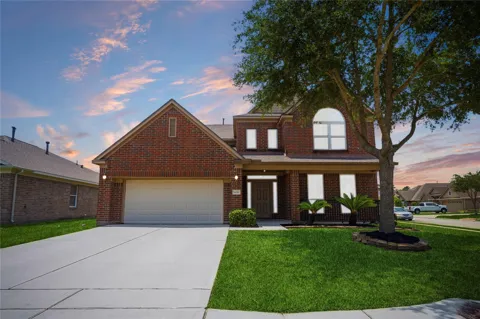 6410 Hardwood Dale Way Drive