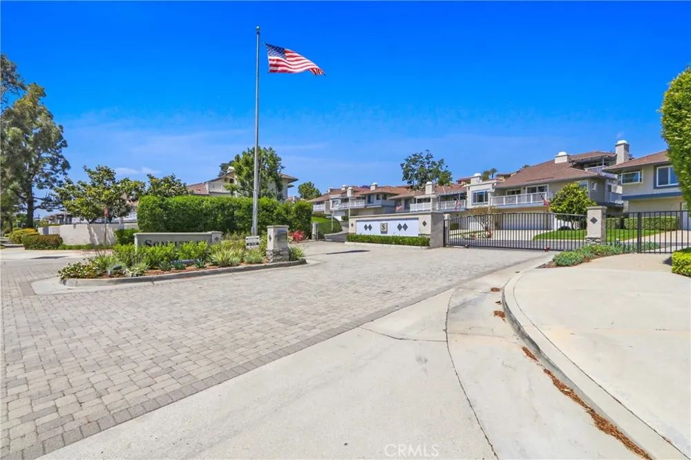 2457 Morning Dew Brea, CA 92821