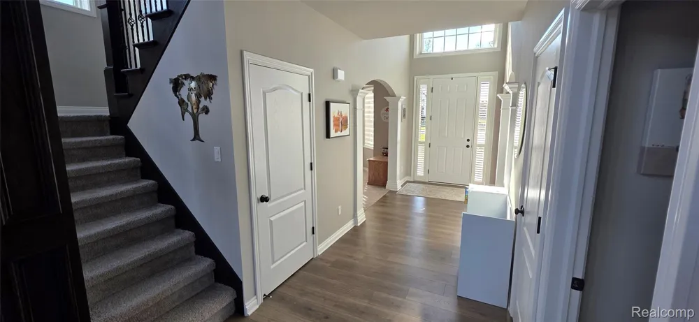 6002 Monarch Clarkston City, MI 48348