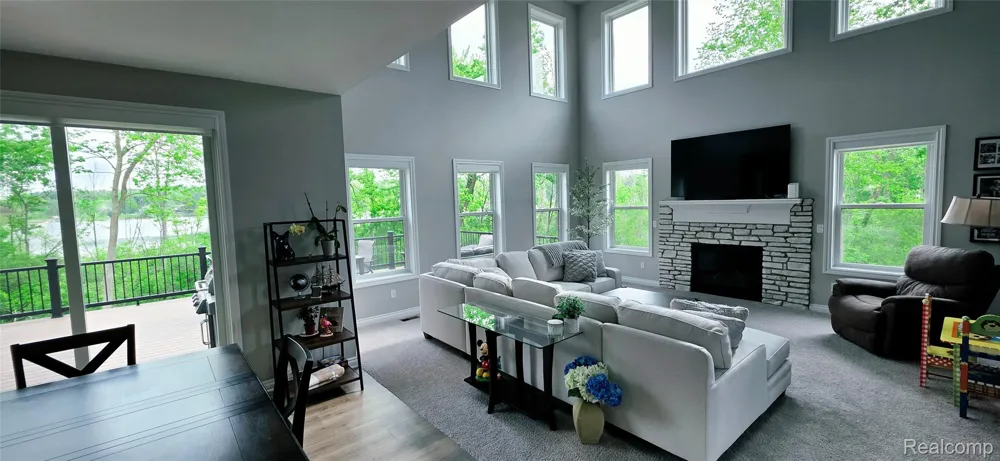 6002 Monarch Clarkston City, MI 48348