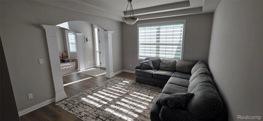 6002 Monarch Clarkston City, MI 48348