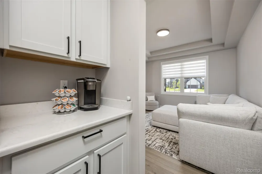 6002 Monarch Clarkston City, MI 48348